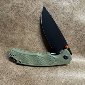 Artisan Cutlery Folding Pocket Knife With Clip Liner Lock Flipper Black Blade